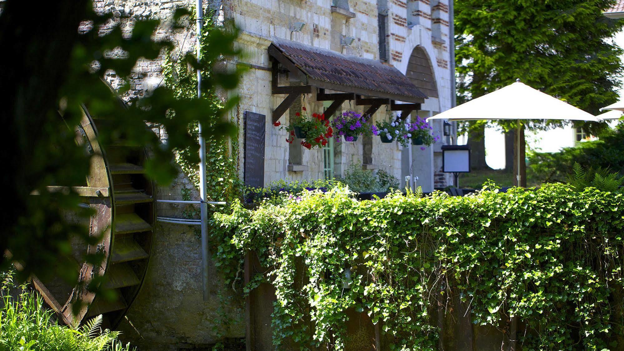 兰布尔 Moulin De Mombreux酒店 外观 照片